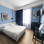 Trianon Hotell