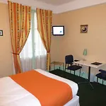 Trianon Hotell