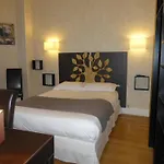 Trianon 2*