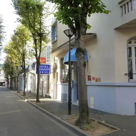 Trianon Отель 2*