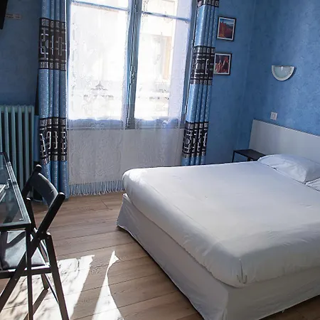 Trianon 2* Vichy