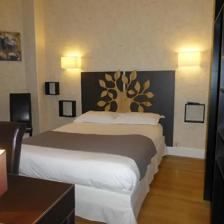 Trianon 2*