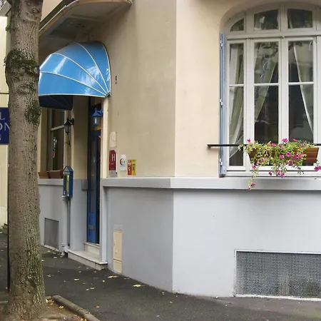 Trianon 2*